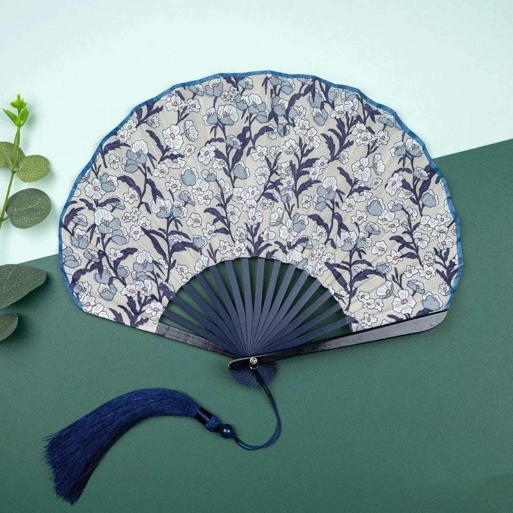 Retro Mini Shell Fan – Chinese Style Handheld Fan with Tassel