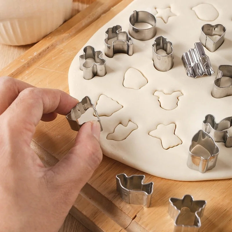 DIY 20Pcs/Set Mini Stainless Steel Cookie Cutter Biscuit Mold Christmas Deer Head Snowman Molds Tools Fondant Gingerbread Man Peaceful Pleasures Health and Wellness