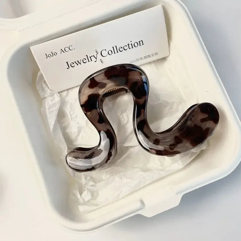Fashion High End Sense New Shark Clips for Women Medium Sized Back of Head Hairpin High Ponytail Fixing Artifact Hair Accessory Peaceful Pleasures Health and Wellness Leopard Gray