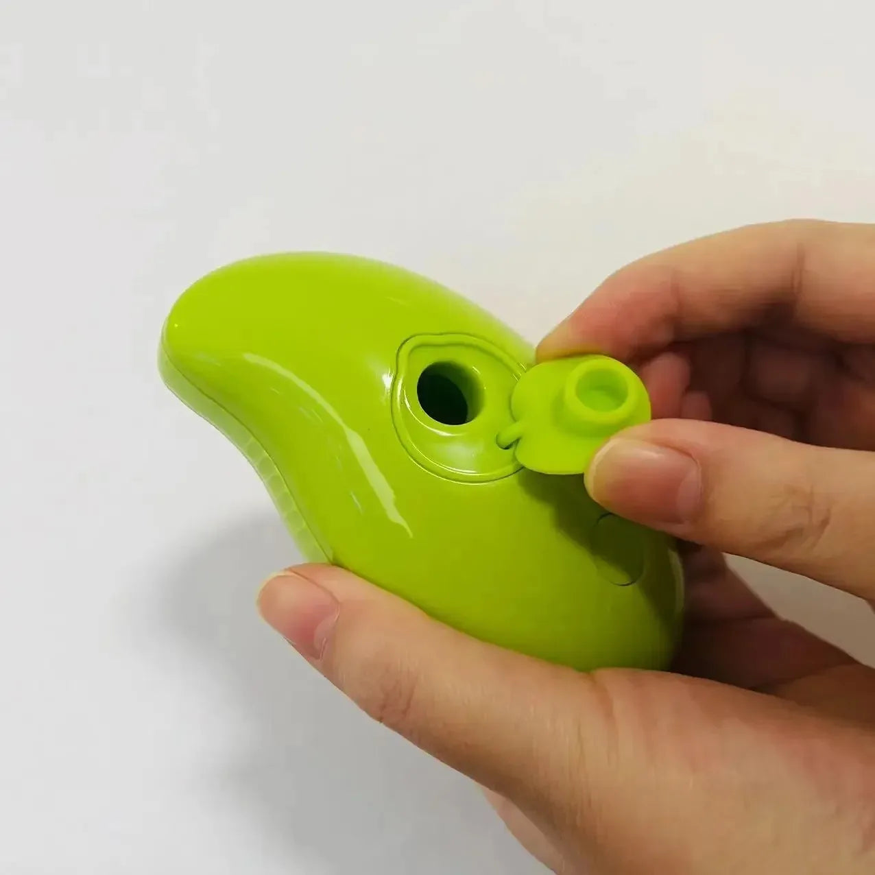 3-in-1 Electric Steam Spray Pet Grooming Brush – Dogs & Cats