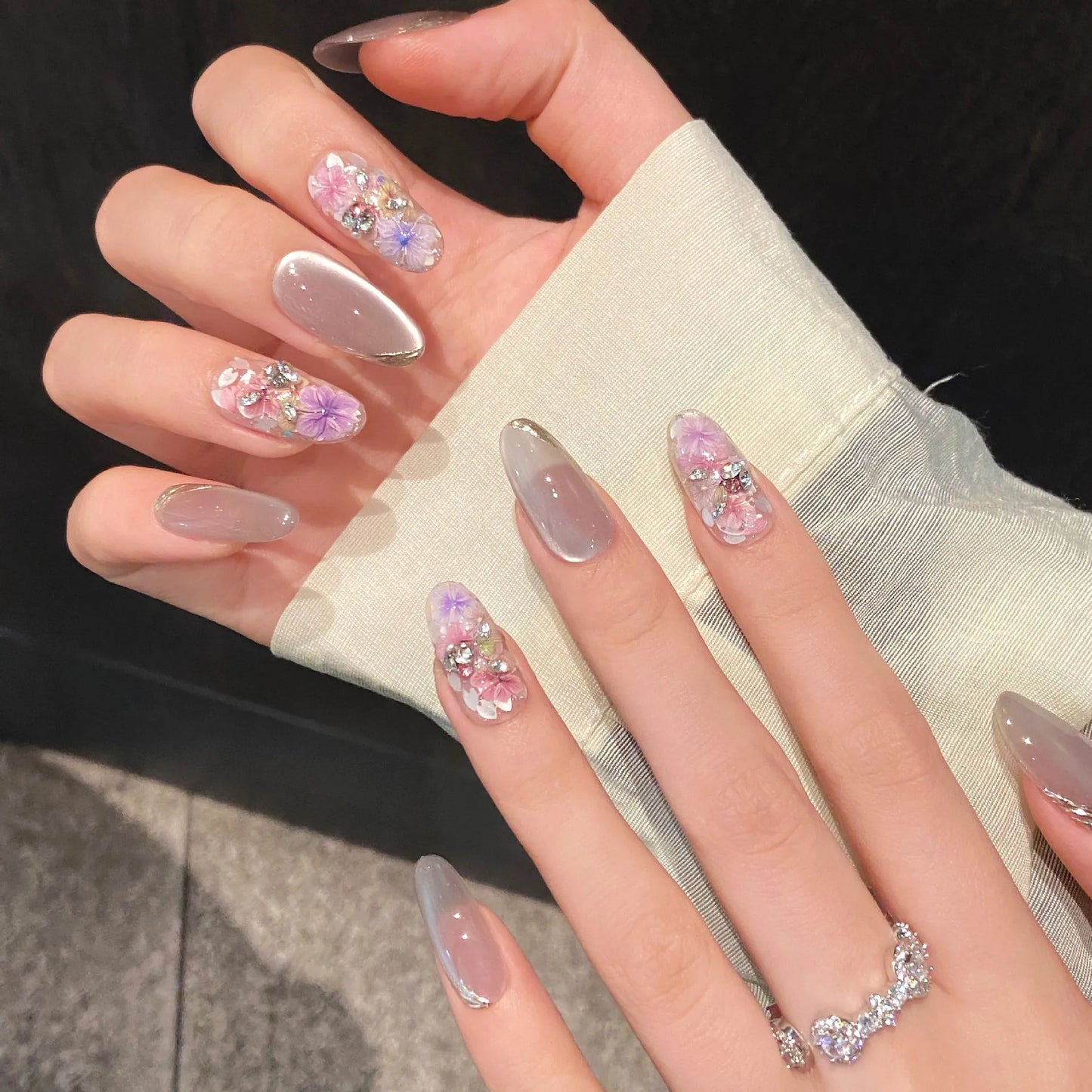10pcs Handmade Glitter Cat Eyes Press on Nails Spring Flowers Design Sweet Fake Nails Wearable Reusable Short Oval Fake Nails Peaceful Pleasures Health and Wellness XS 1