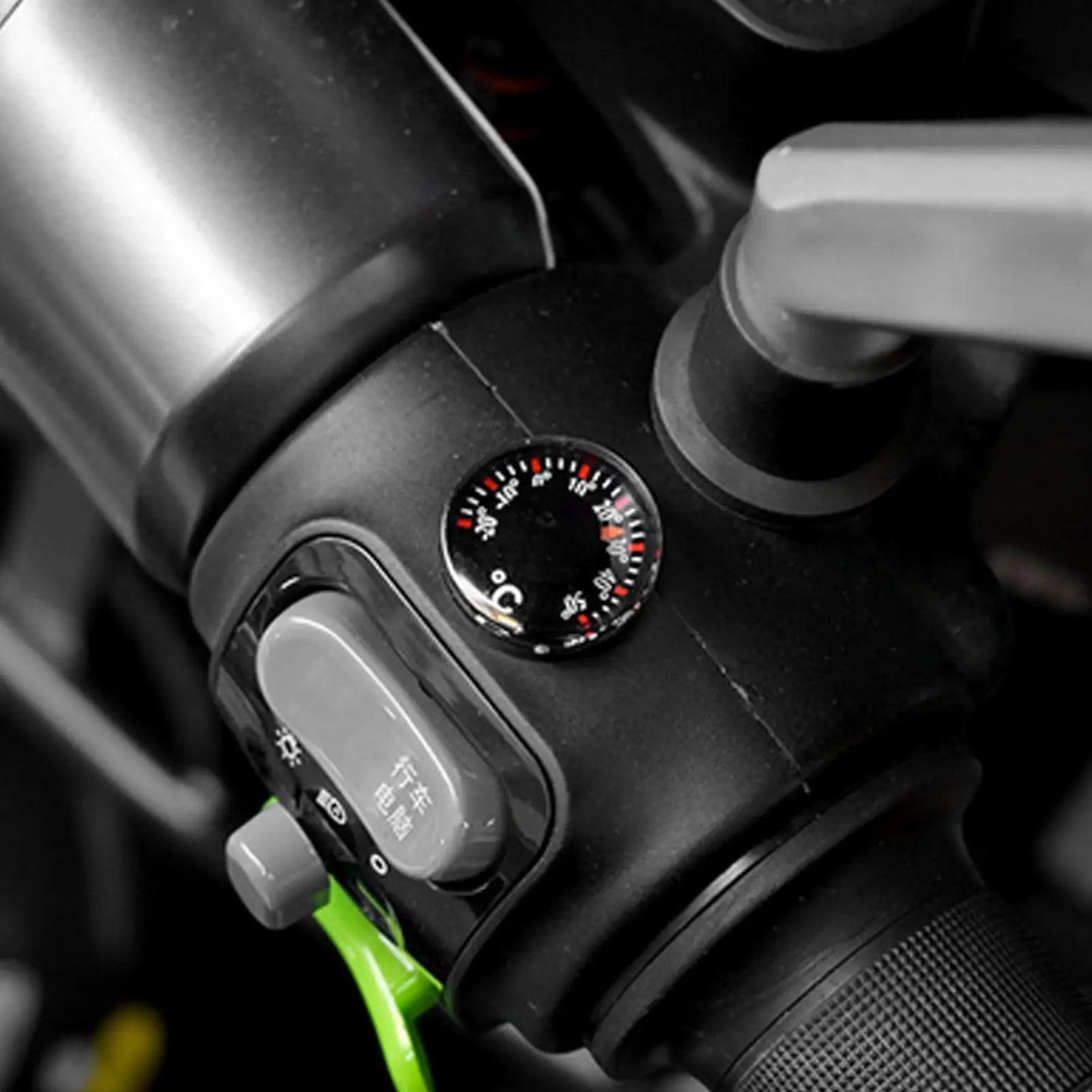 1-Piece Mini Car Thermometer Battery-free Dashboard Easy Stick Mount