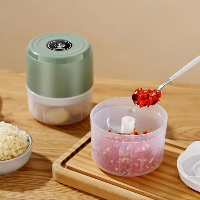 Hot Sale Mini Electric Garlic Chopper 100ml Portable Cordless USB Charging Kitchen Grinder Tool for Onion Vegetable Meat Grinder Peaceful Pleasures Health and Wellness