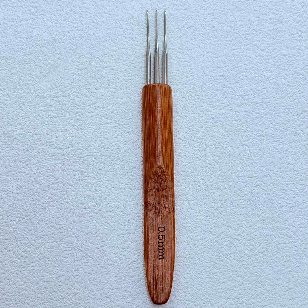 Dreadlock Crochet Hook Set 0.5mm & 0.75mm Wood Needles