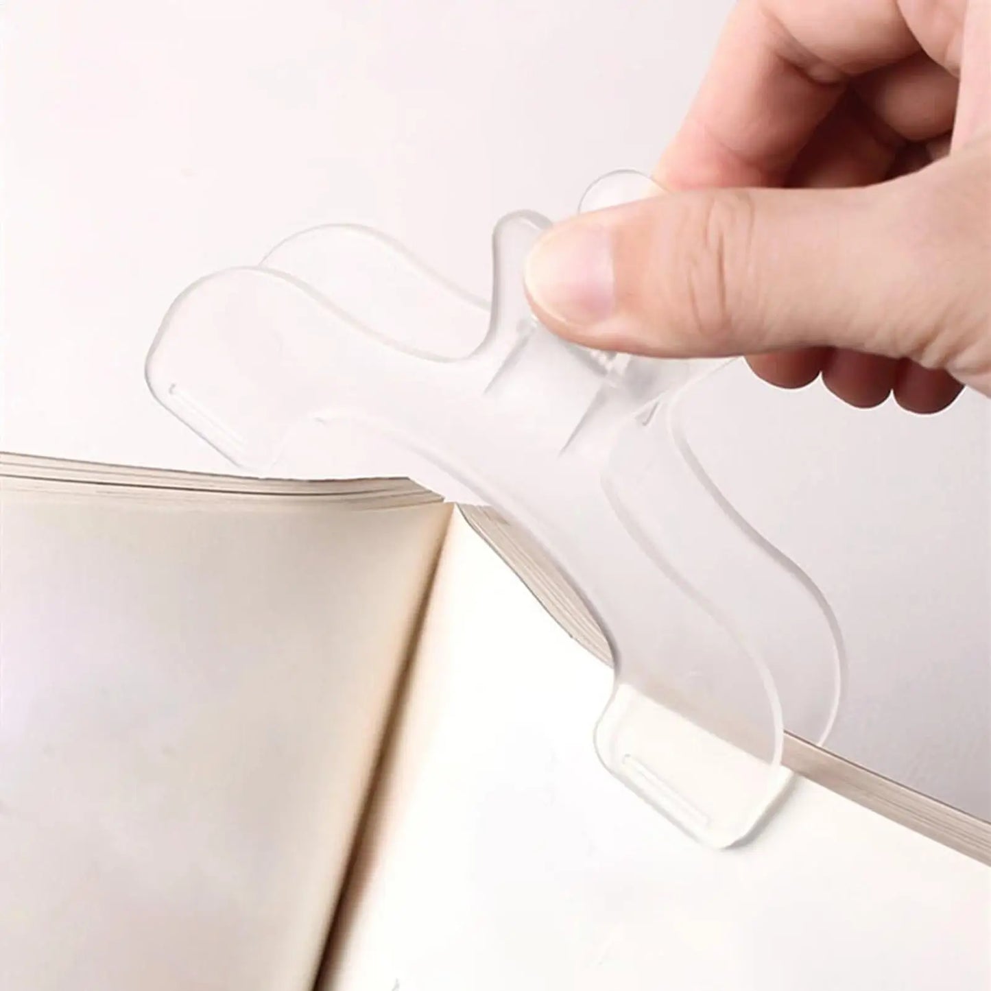 Plastic Book Page Clip – Transparent Reading & Note Holder