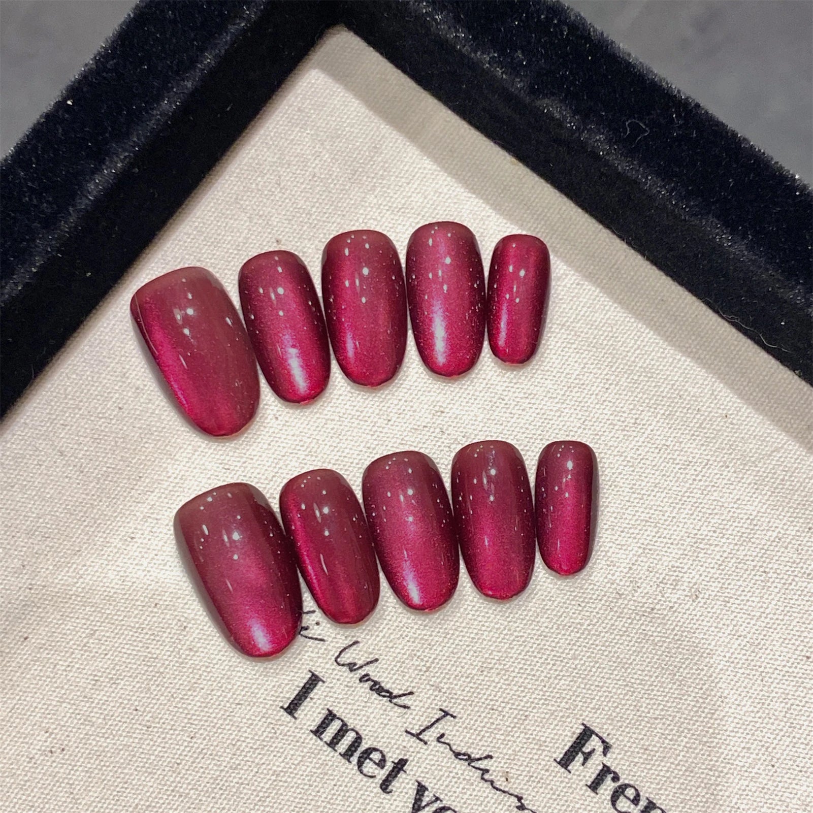 Handmade Press on Nails Shiny Dark Plum Cat Eye False Nails for Lady Daily Wearable Reusable Short Oval Head Fake Nail Tips Peaceful Pleasures Health and Wellness