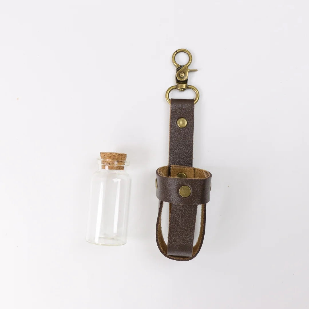 UYEE Medieval Leather Vial Holster Clip Waist Sash Alchemy Potion
