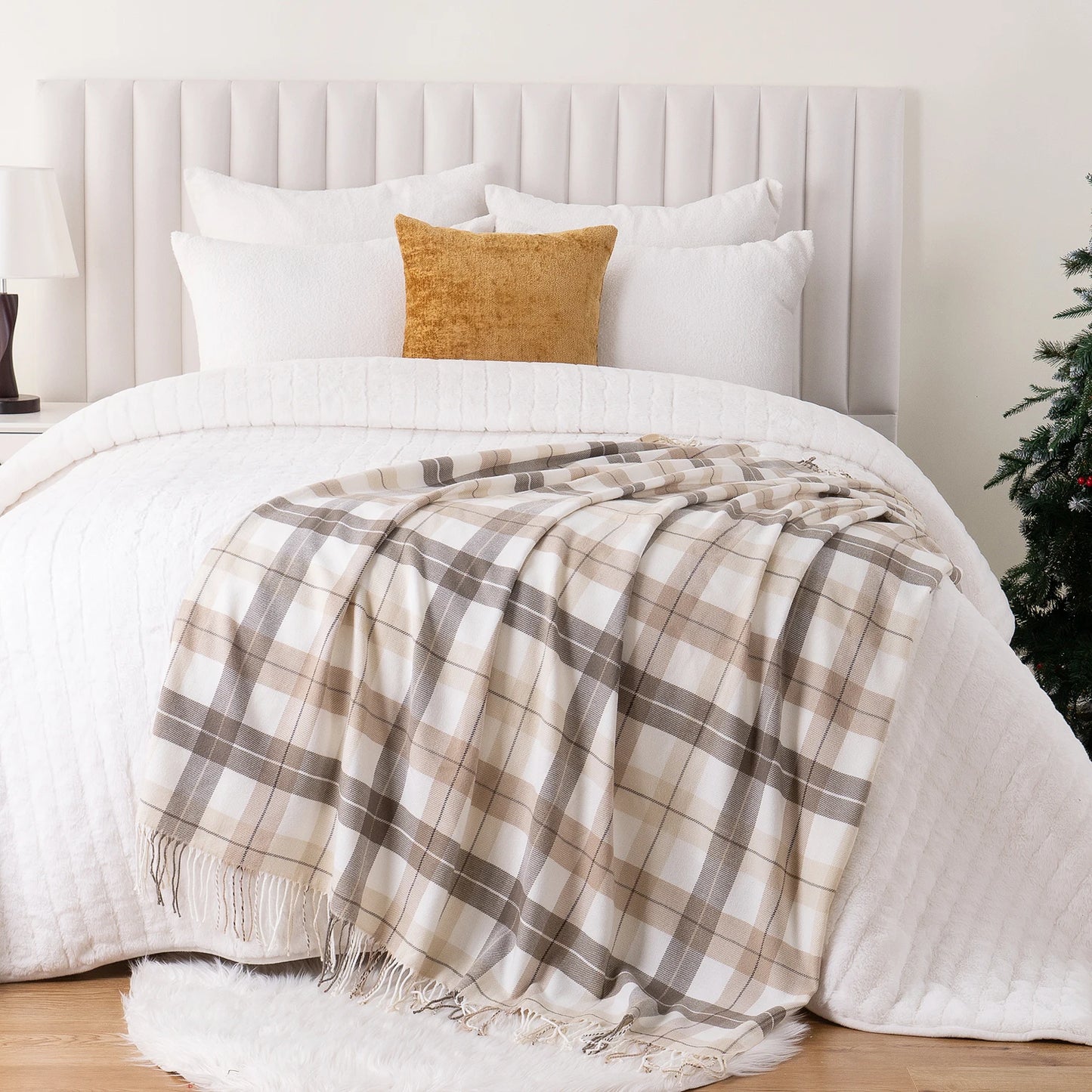Battilo Plaid Knit Throw Blanket | Beige Tassel Sofa Blanket