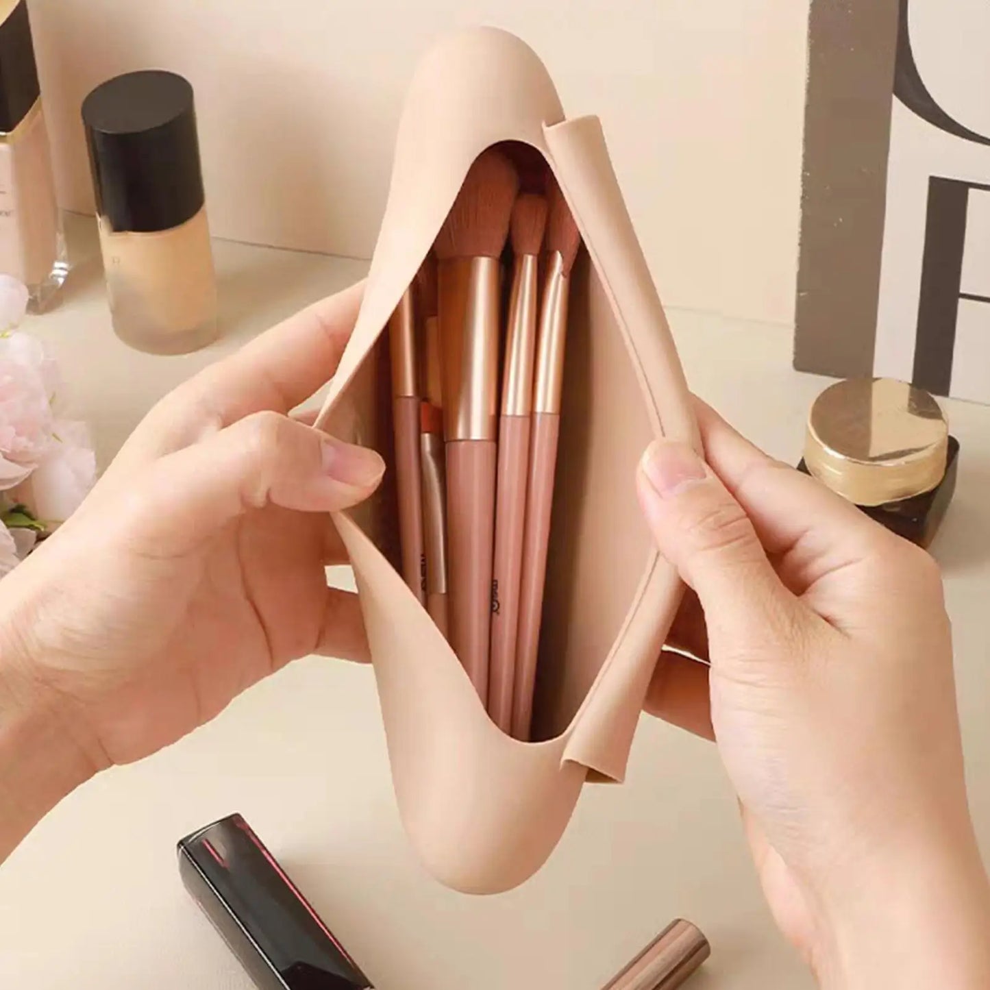 2 Pieces Portable Silicone Makeup Brush Pouch Waterproof Organizer Travel Sized Makeup Bag for Girls Women Outdoor Home Luggage Peaceful Pleasures Health and Wellness