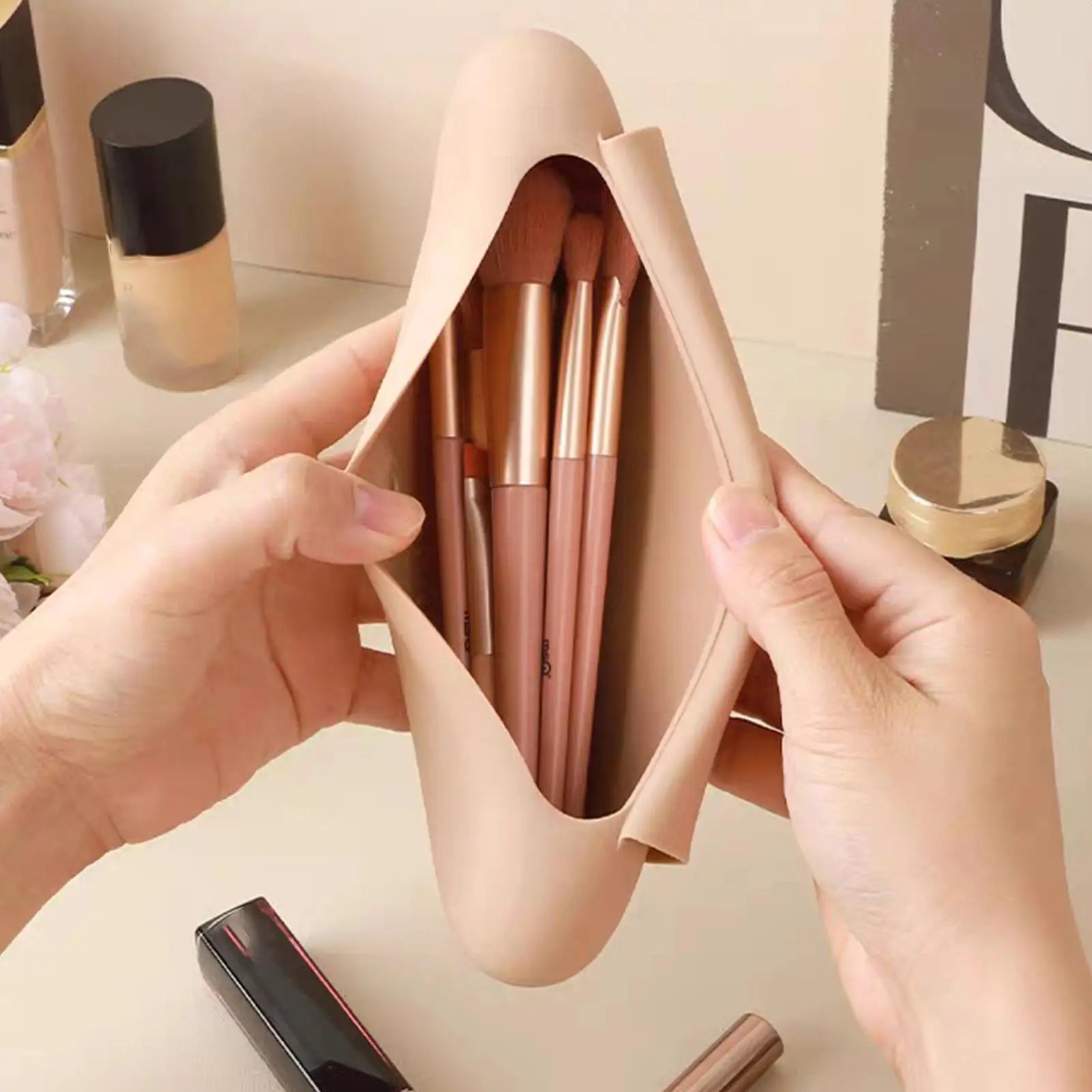 2 Pieces Portable Silicone Makeup Brush Pouch Waterproof Organizer Travel Sized Makeup Bag for Girls Women Outdoor Home Luggage Peaceful Pleasures Health and Wellness