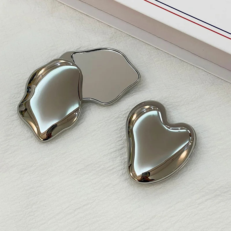 Heart-Shaped Double-Sided Portable Makeup Mirror | Foldable Mini