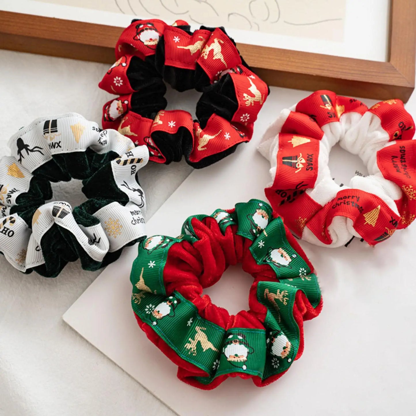 Hair Ties Scrunchies 4-Pieces Skin-Friendly Christmas-theme Hairband Hair Ties Ropes Scrunchies For Traveling Holiday Home Spa Peaceful Pleasures Health and Wellness