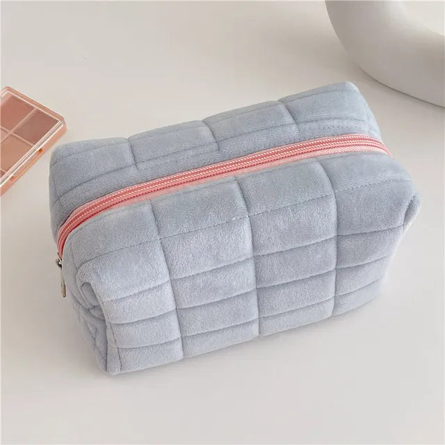 Large Faux Fur Cosmetic Bag – Travel Makeup Organizer Pouch