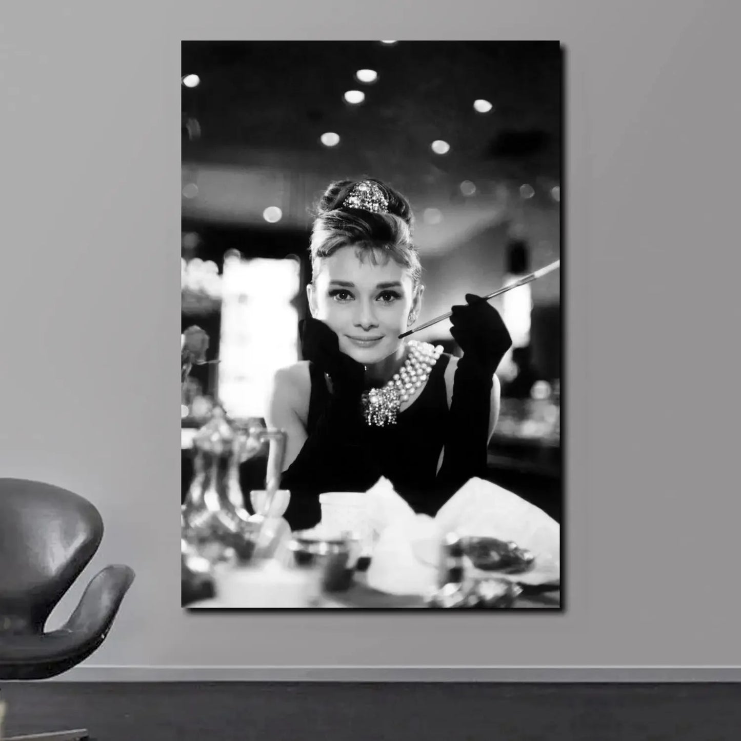 Scandinavian Classic Vintage Wall Art Audrey Hepburn Breakfast at Tiffanys HD Canvas Poster Print Home Bedroom Living Room Decor Peaceful Pleasures Health and Wellness Style-01 50x70cm Unframed