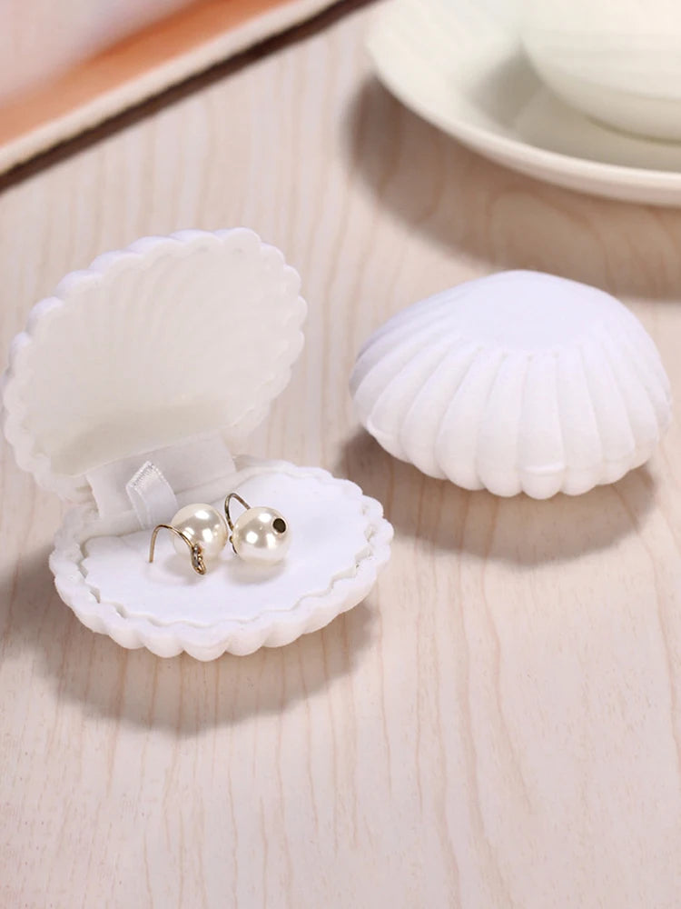 1PC Shell Shape Velvet Jewelry Box Wedding Engagement Ring Box for Earrings Necklace Bracelet Display Pendant Gift Box storage Peaceful Pleasures Health and Wellness WHITE
