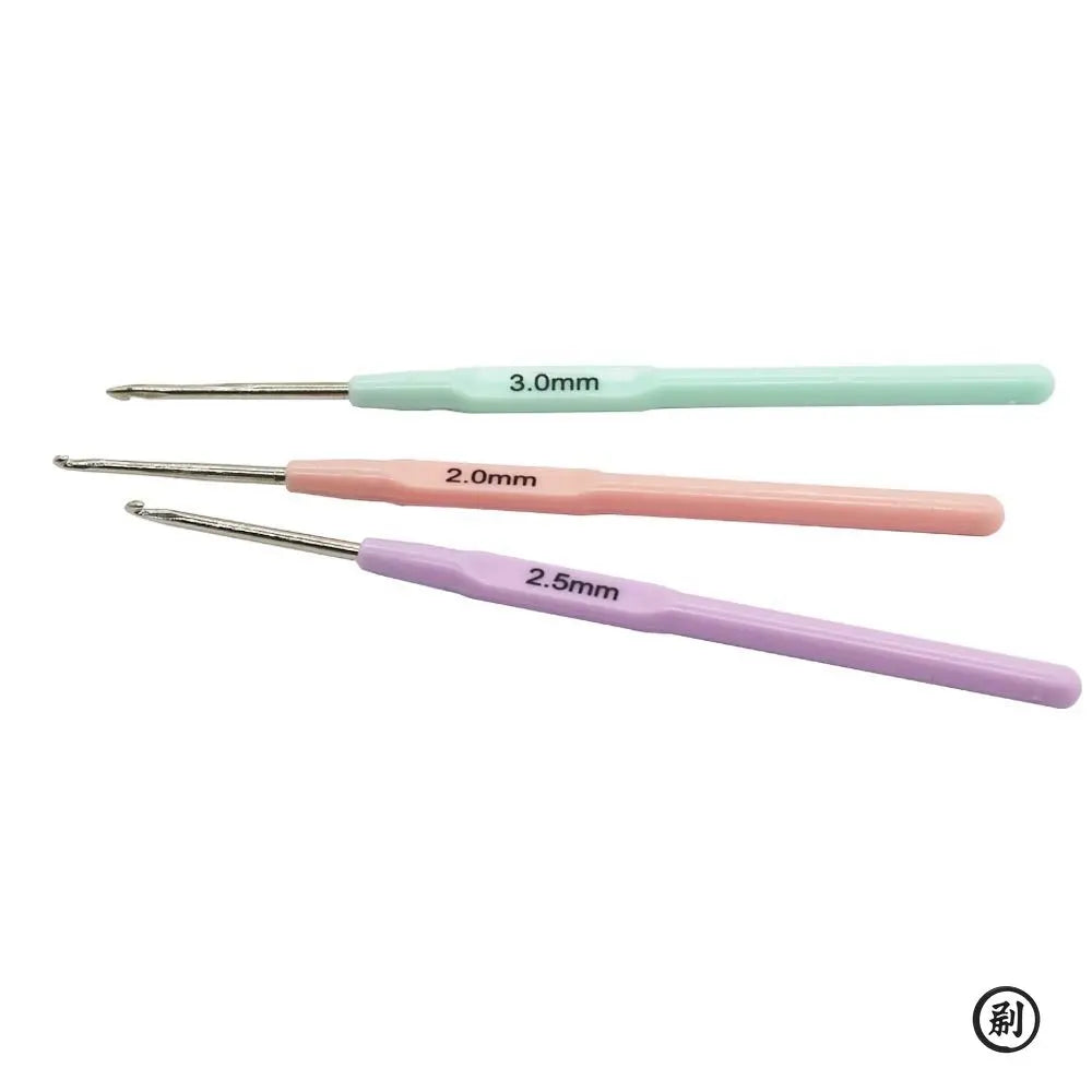 3-Piece Plastic Crochet Hook Set | DIY Yarn Knitting Tools