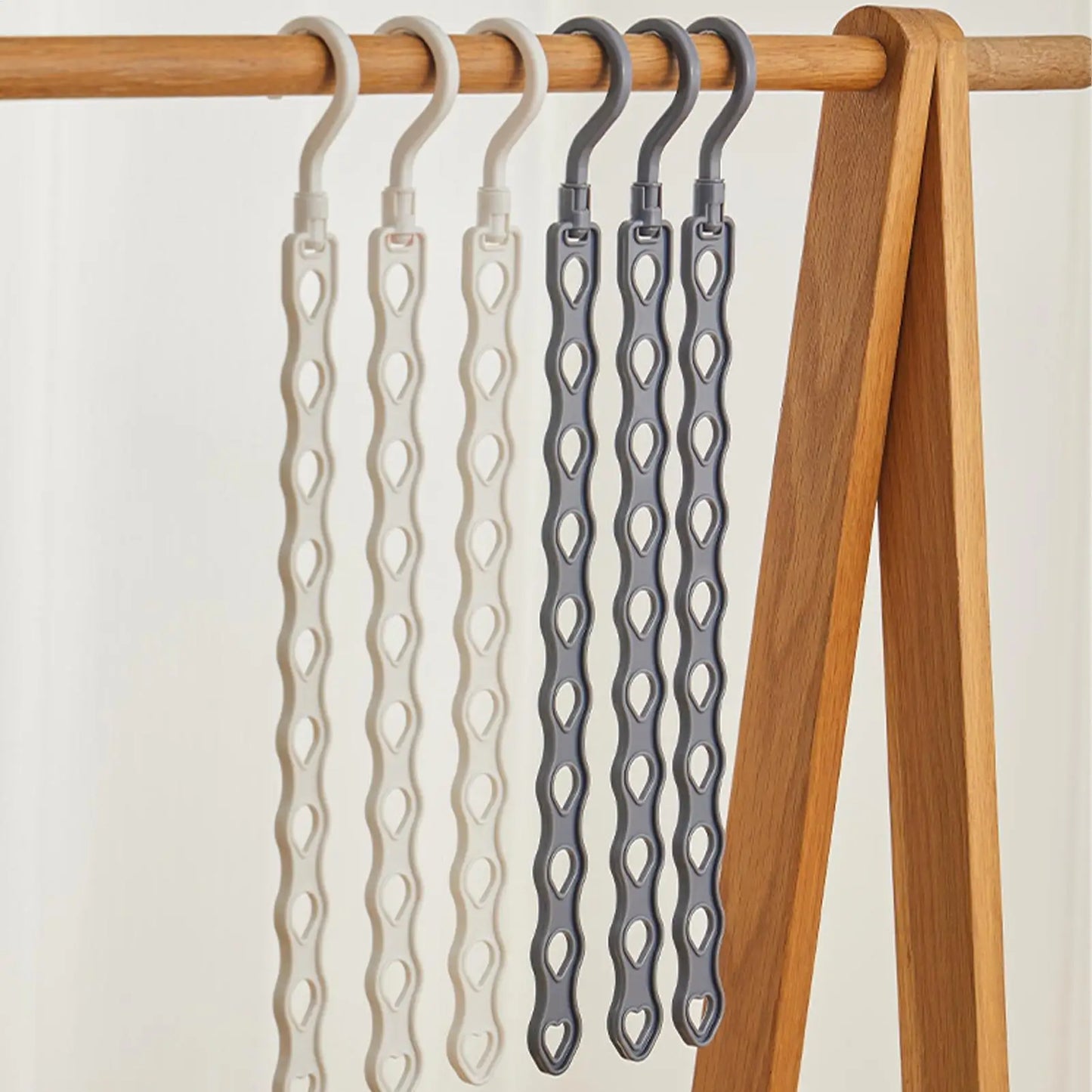 10-Hole Space Saving Clothes Hanger | Folding Wardrobe Rack