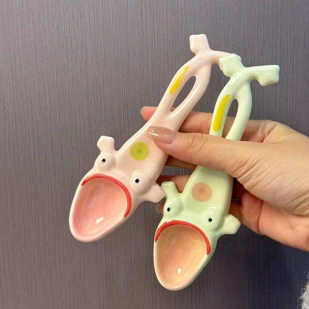 Frog Spoon Creative Ceramic Long-handled Household Ugly Cute Toad Scoop for Eating Drinking Soup and Desserts Funny Cute Spoon Peaceful Pleasures Health and Wellness