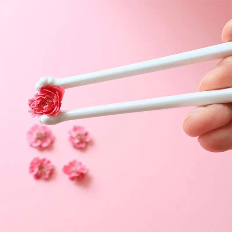 Cat Paw Chopsticks for Kids Beginners, Baby Eating Helper Training Chopsticks with Non-Slip Tips, Home Kitchen Sushi Chopstick Peaceful Pleasures Health and Wellness