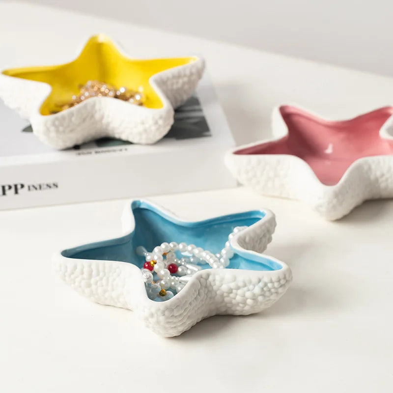 Modern White Ceramic Trinket Display Tray Custom Home Living Room Decoration Ashtray Unique 3D Starfish Ceramic Cigar ashtray Peaceful Pleasures Health and Wellness