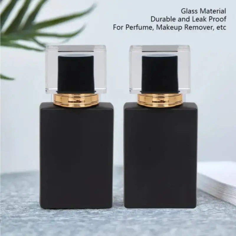 30/50ml Bright Black Perfume Bottle Glass Empty Bottle High-end Portable Spray Makeup Water Bottle Mist Peaceful Pleasures Health and Wellness