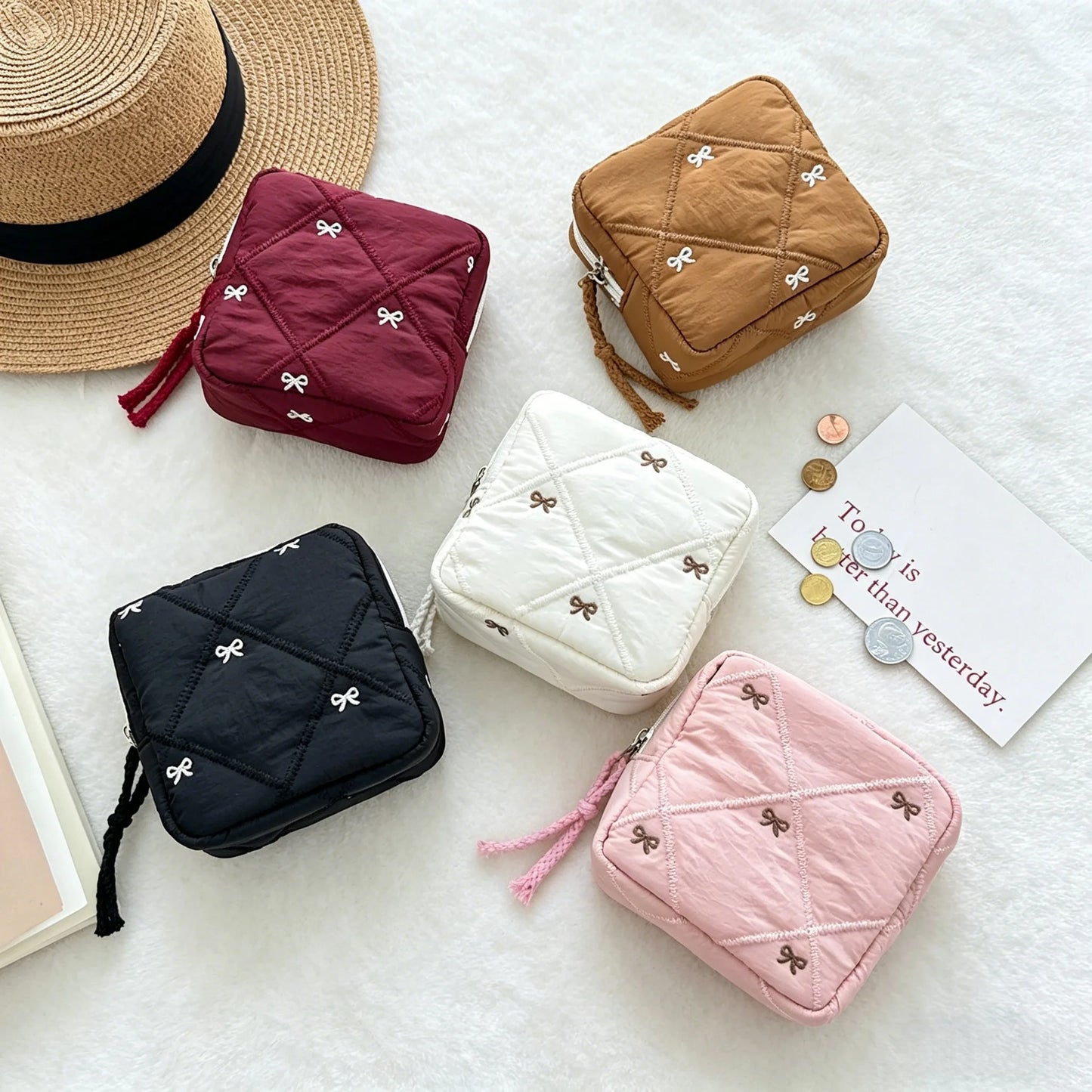 Quilted Bow Cosmetic Bag – Large Capacity Travel Toiletry Pouch