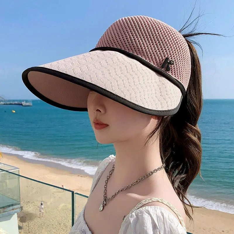 Wide Brim Straw Sun Hat – Foldable, UV-Blocking Beach Hat