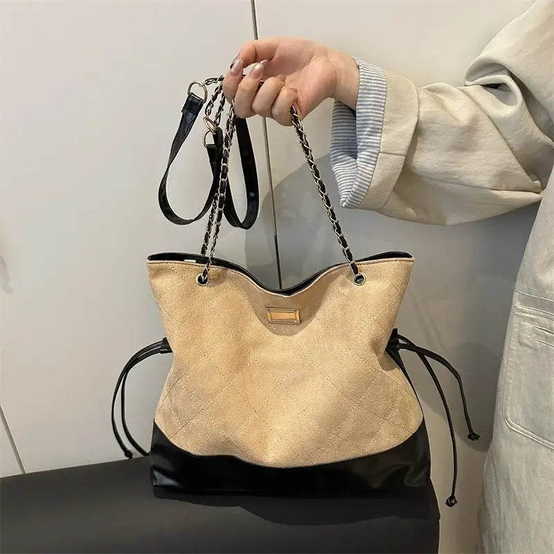 Large Quilted Chain Tote Bag – Velvet Shoulder Bag for Women