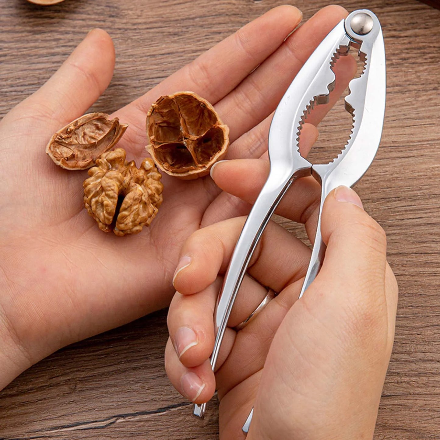 1Pcs/lot New Style Multifunctional Nut Cracker Tool Nut Sheller Walnut Clip Convenient to User for Pecans Almonds Brazil Nuts Peaceful Pleasures Health and Wellness