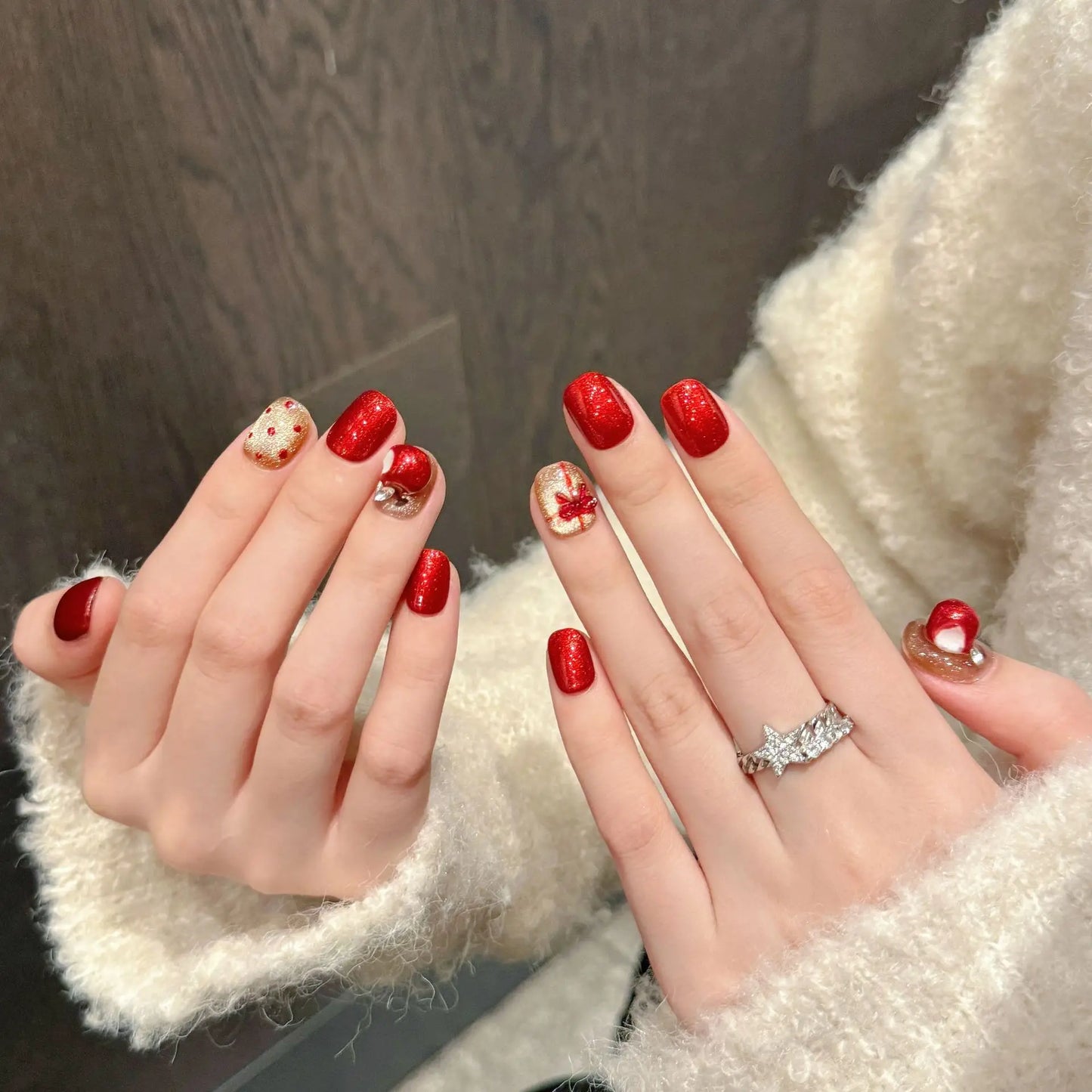 Christmas Press-On Nails Red Apple Cat Eye Design | 10pcs