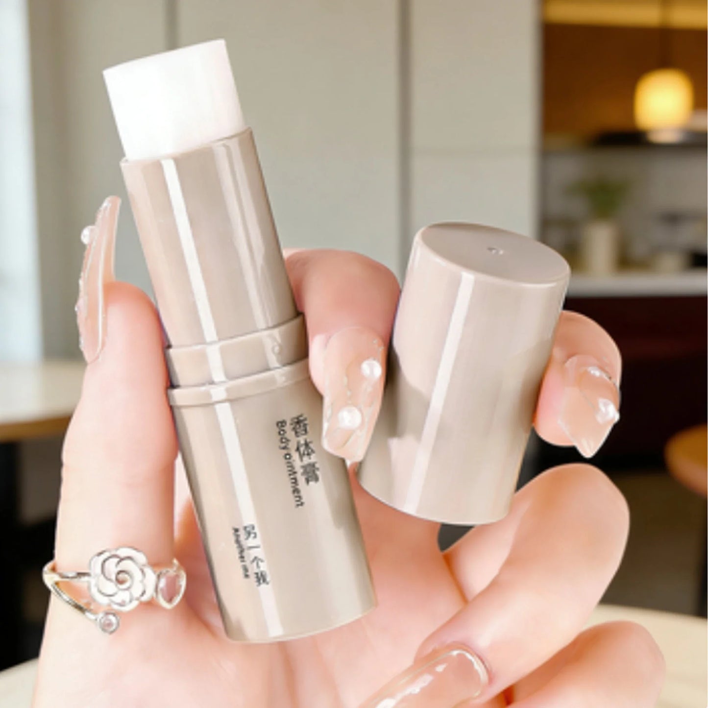 Portable Solid Fragrance Body Cream – Long-Lasting Natural Scent