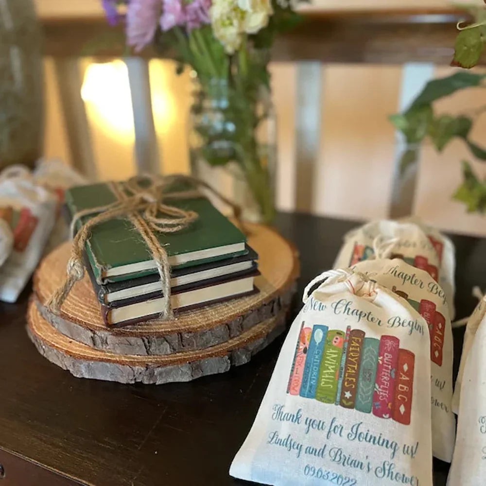 Book-Themed Drawstring Gift Bags 10-Pack | Party Favors
