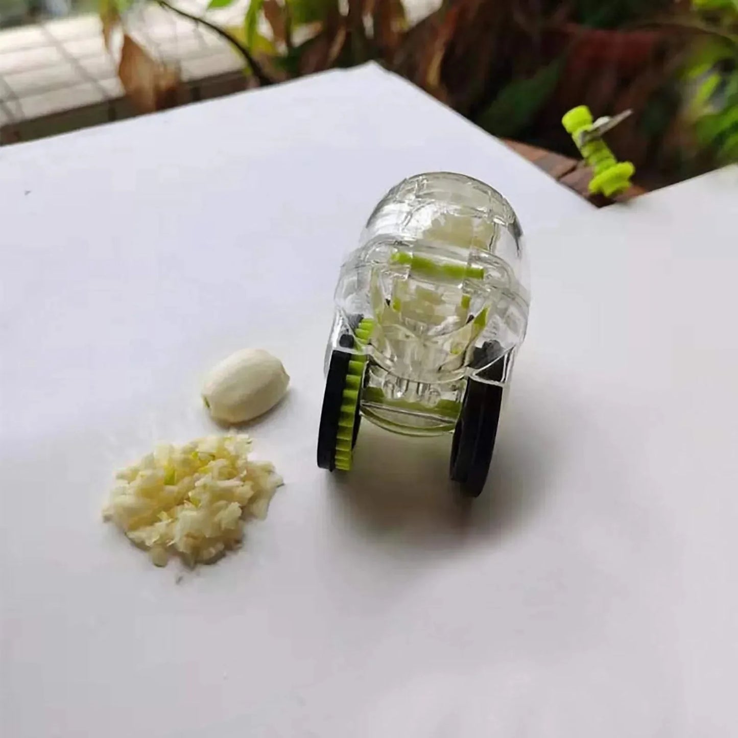Kitchen Gadget Tool Garlic Chopper Wheel Garlic Mincer Roller Kitchen Aid Garlic Hand Crusher Kitchen Items Outils Cuisine Peaceful Pleasures Health and Wellness
