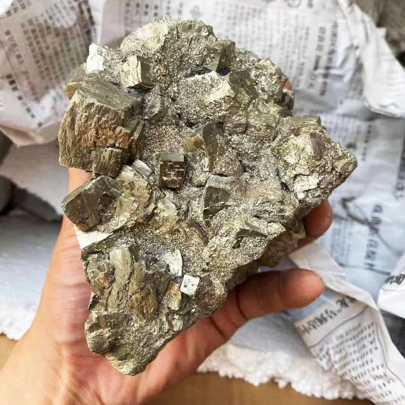 Chalcopyrite Mineral Crystal Specimen – Natural CuFeS2 Ore Stone Mineral Specimen Peaceful Pleasures Health and Wellness