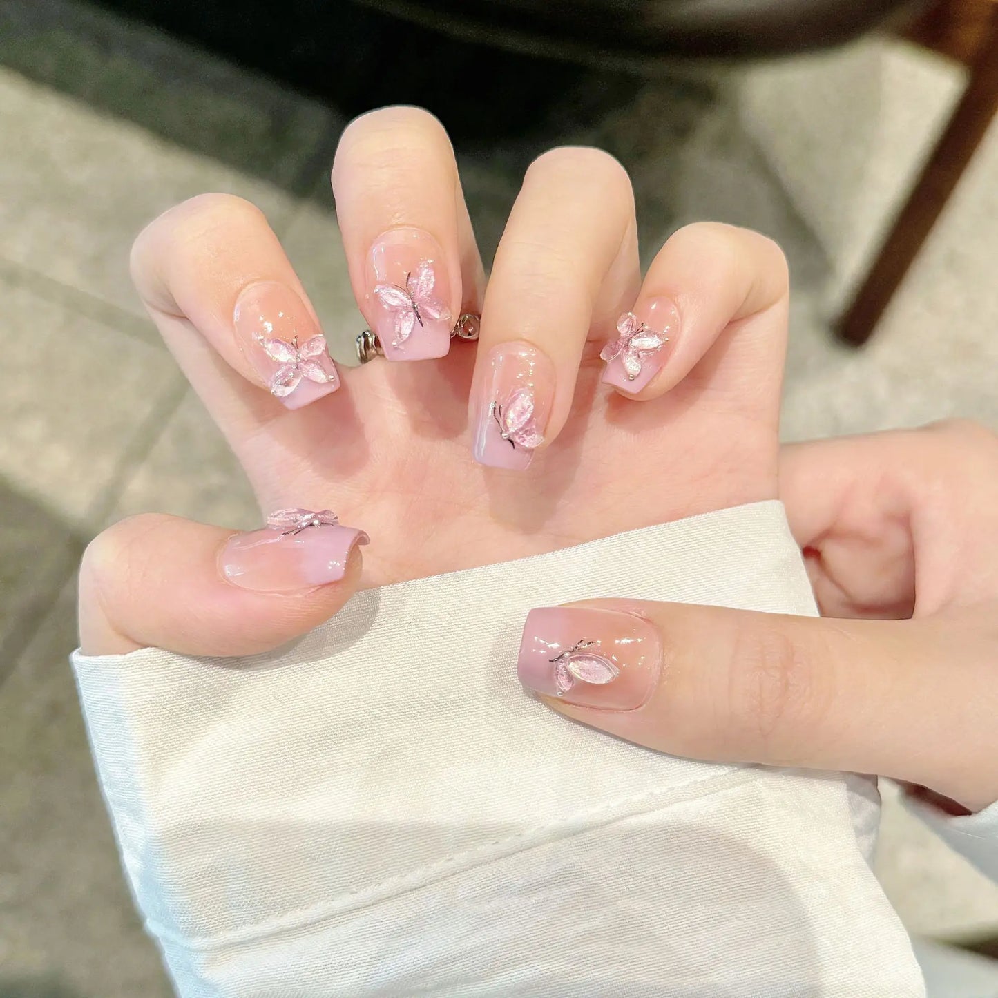 French Press-On Nails Cat Eye Pink Butterfly Short Fake Tips