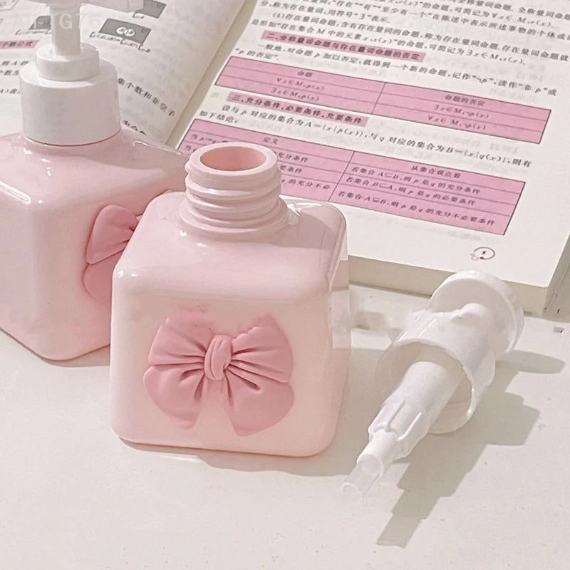 200ml Bow-Shaped Refillable Pump Soap Dispenser Bottle