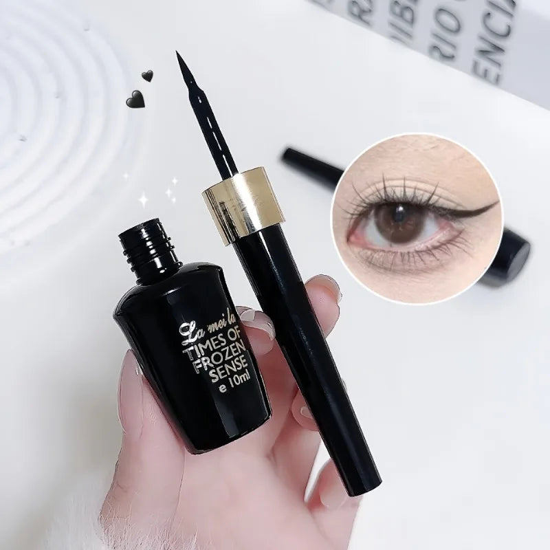 Waterproof Black Liquid Eyeliner Pen – Ultra-Fine, Long-Lasting