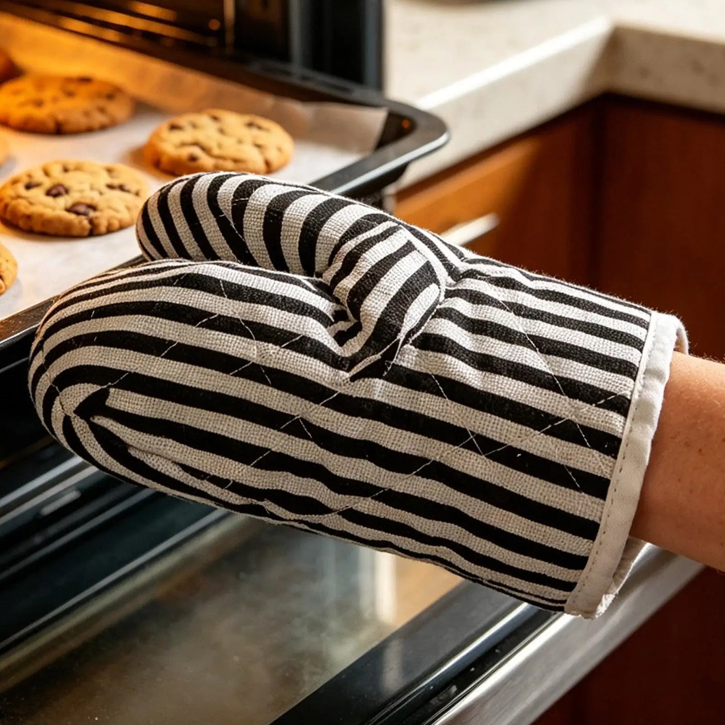 Heat-Resistant Oven Mitts | Thick Insulated Kitchen Gloves
