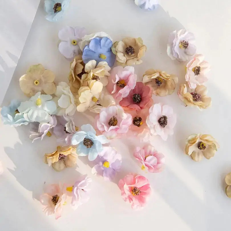 50/100 Pcs Artificial Silk Daisy Flowers – Wedding & Home Décor