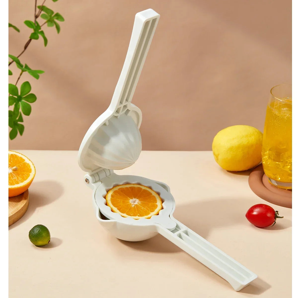 WORTHBUY Lemon Squeezer Plastic Citrus Press Kitchen Fruit Tools Manual Fruit Juicer Orange Fruit Extractor Hand Lemon Press Peaceful Pleasures Health and Wellness