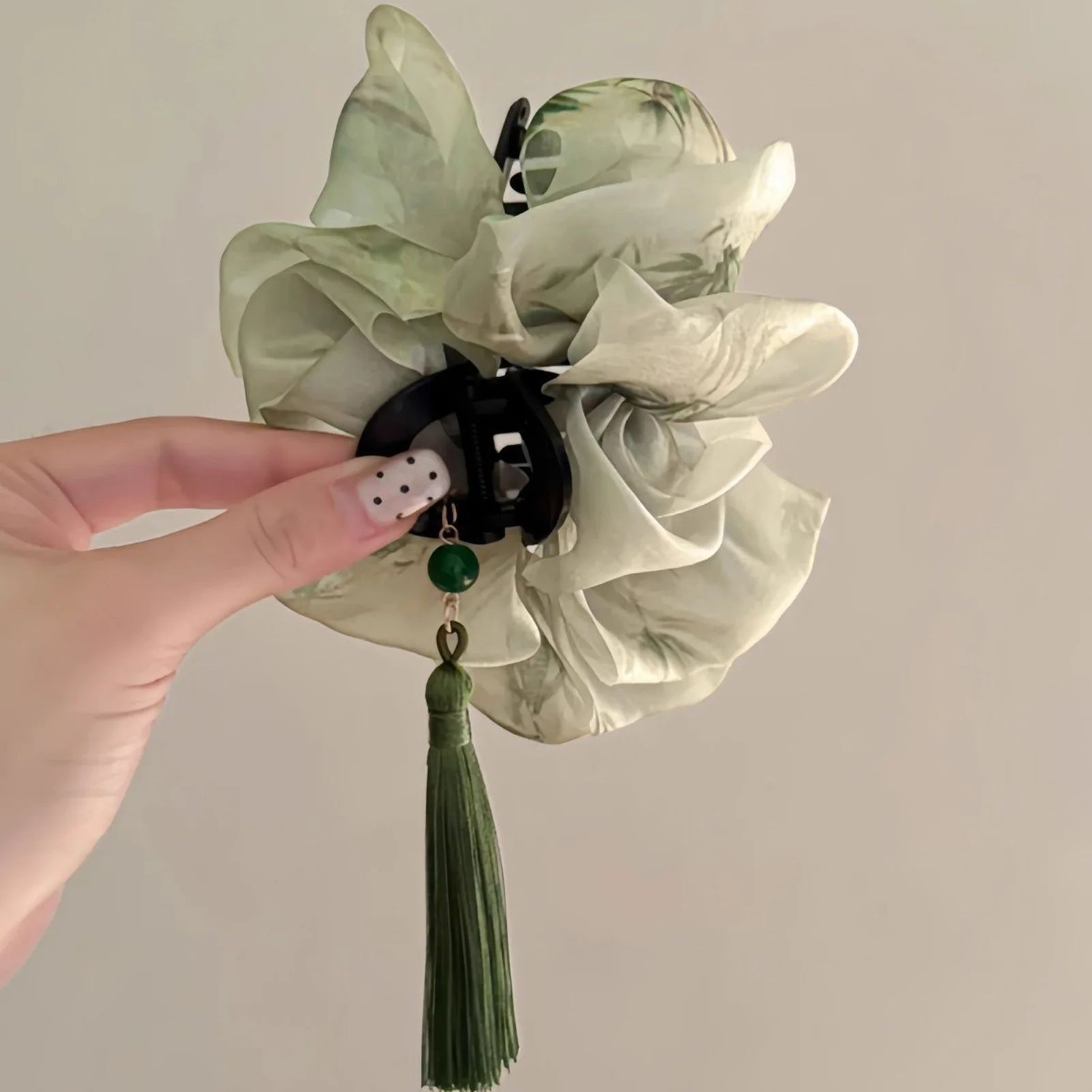 tassel cloud mesh grab clip new Chinese-style fashionable shark clip Retro travel hairpin Women Cheongsam Dress Hair Accessory Peaceful Pleasures Health and Wellness
