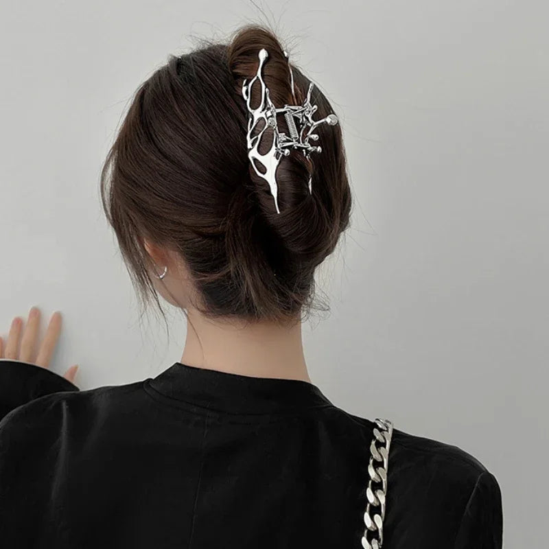 1 Geometric Claw Clips Women Large Metal Silver Korean Fashion Shark