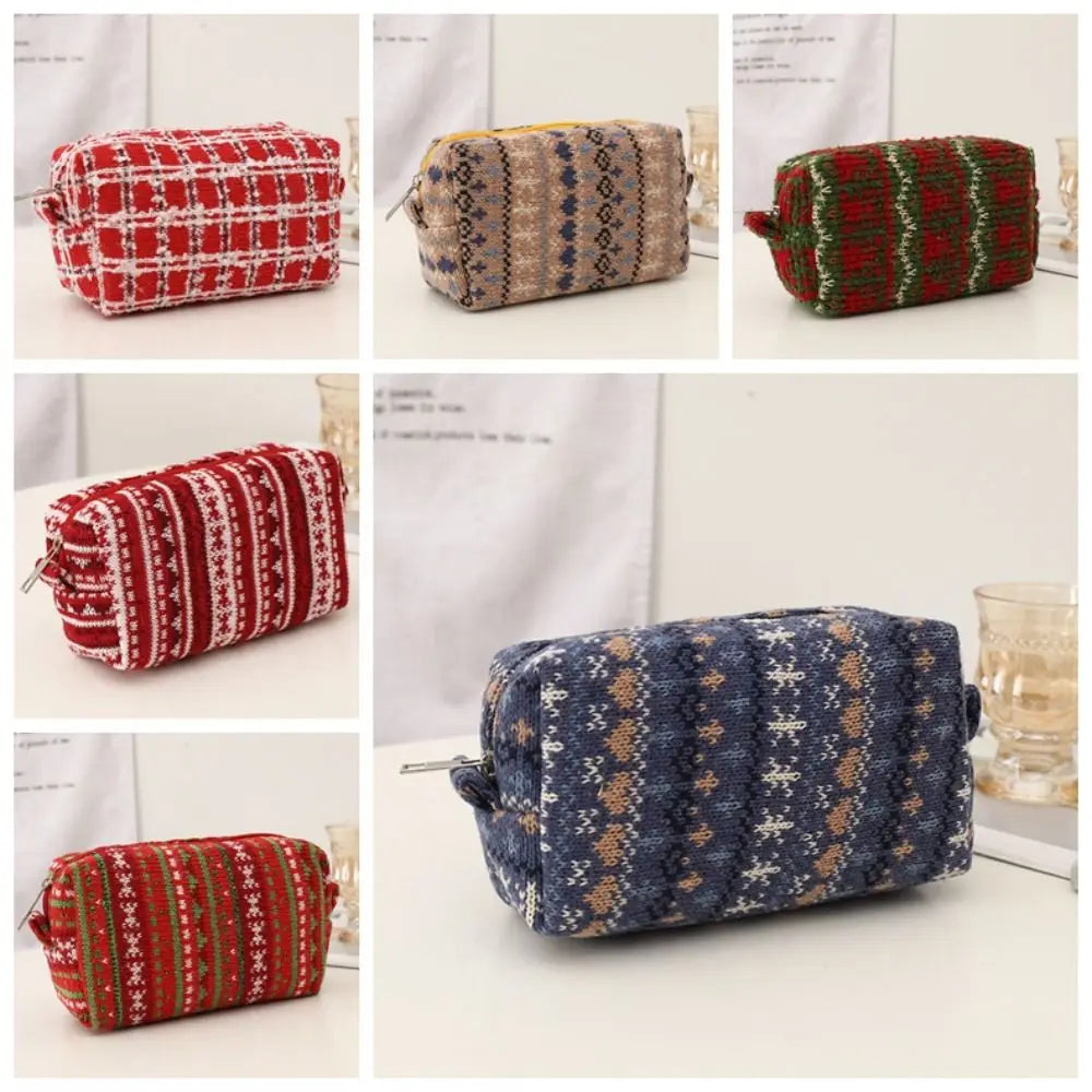 Knitted Fabric Christmas Cosmetics Storage Bag Dirt-proof Girl Heart Christmas Pencil Case Large Capacity Kawaii Peaceful Pleasures Health and Wellness
