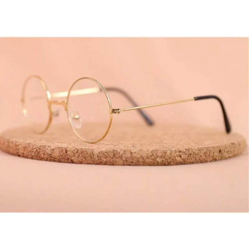 Newborn Photography Glasses -- Baby Photo Prop for Infant Boy & Girl Shoot - Soft Silicone Frame (0-12 M) - Fotografía neonatal Peaceful Pleasures Health and Wellness