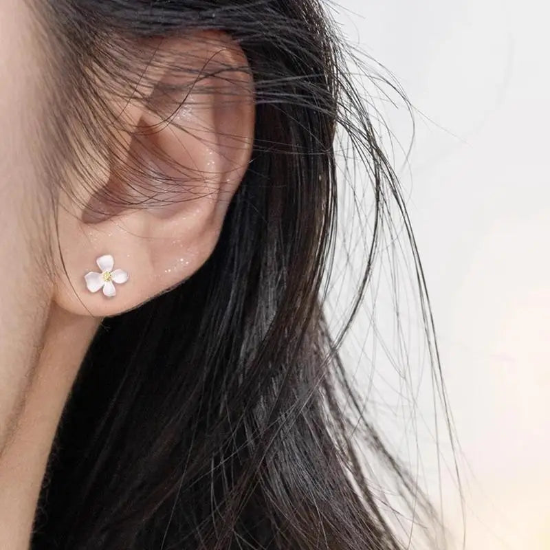Mini Matte Flower Stud Earrings – Light Luxury Fine Jewelry 2pcs