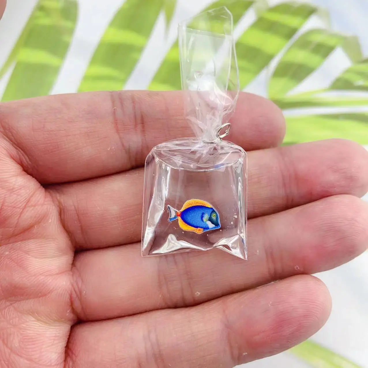 1pcs Coral Fish Bag Resin Charms Ocean Transparent Small Fish in Water Bag Jewelry Pendant Jewelry Handmade DIY Material Decor Peaceful Pleasures Health and Wellness 17