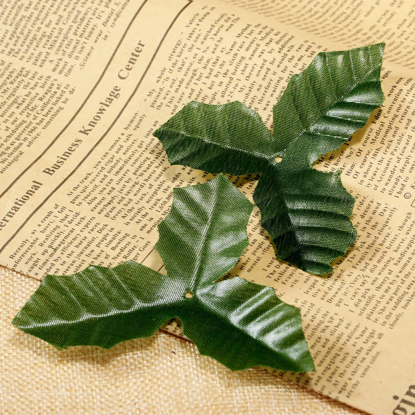 50-Pack Silk Artificial Rose Leaves – Green & Gold Wedding Decor