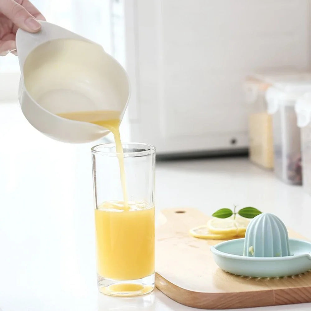 Manual Citrus Juicer – Portable Orange & Lemon Squeezer