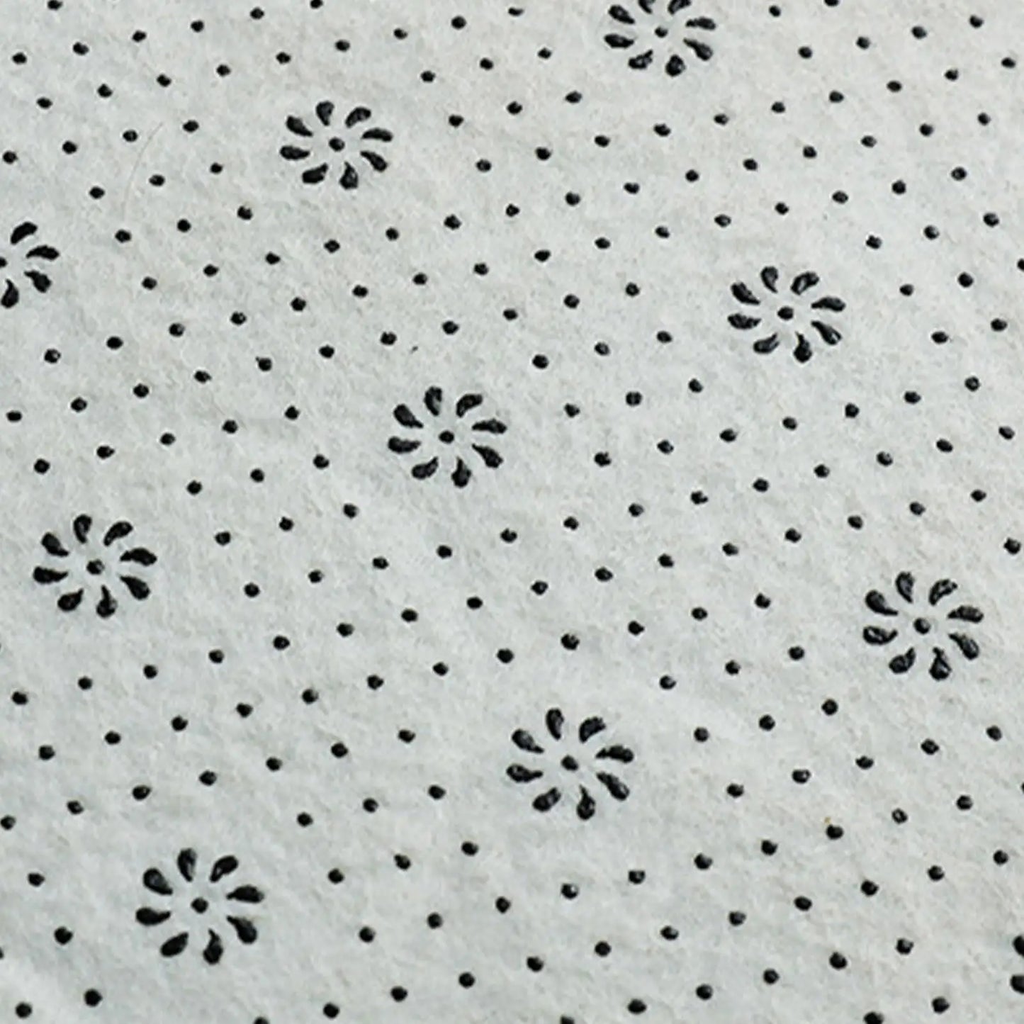 Coral Velvet Bath Mat – Absorbent, Non-Slip & Quick-Dry