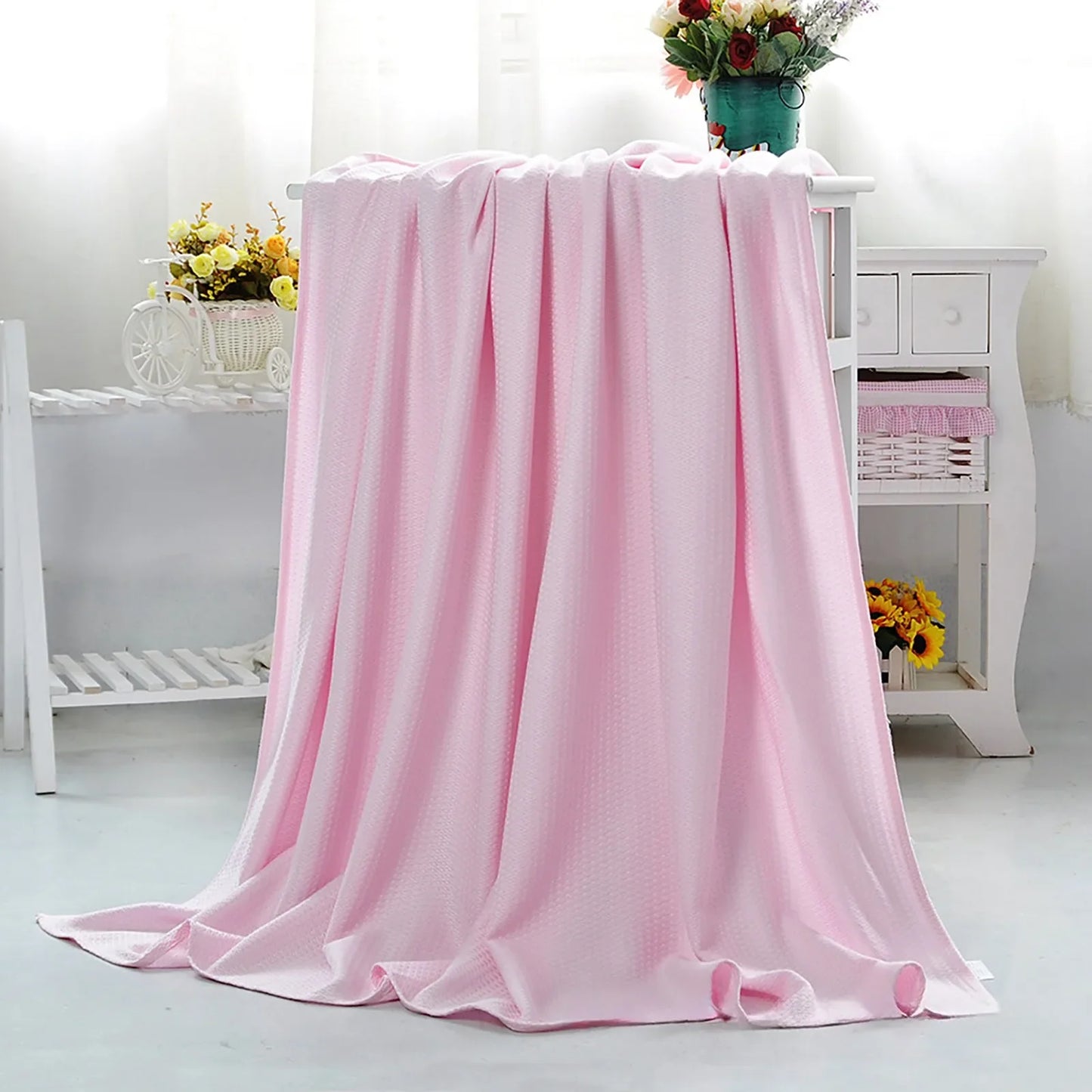Bamboo Fiber Summer Cooling Blanket – Lightweight & Breathable